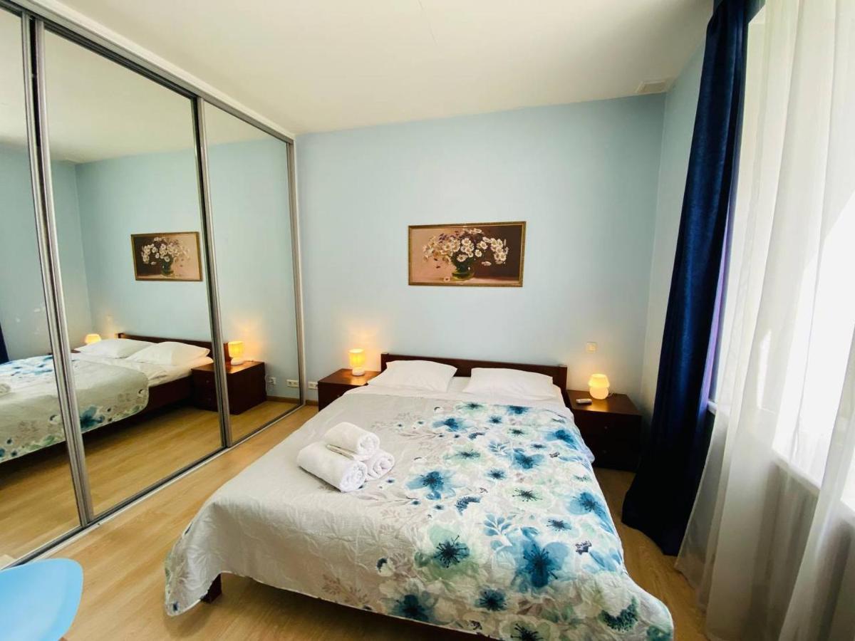 Real In Center Apartment