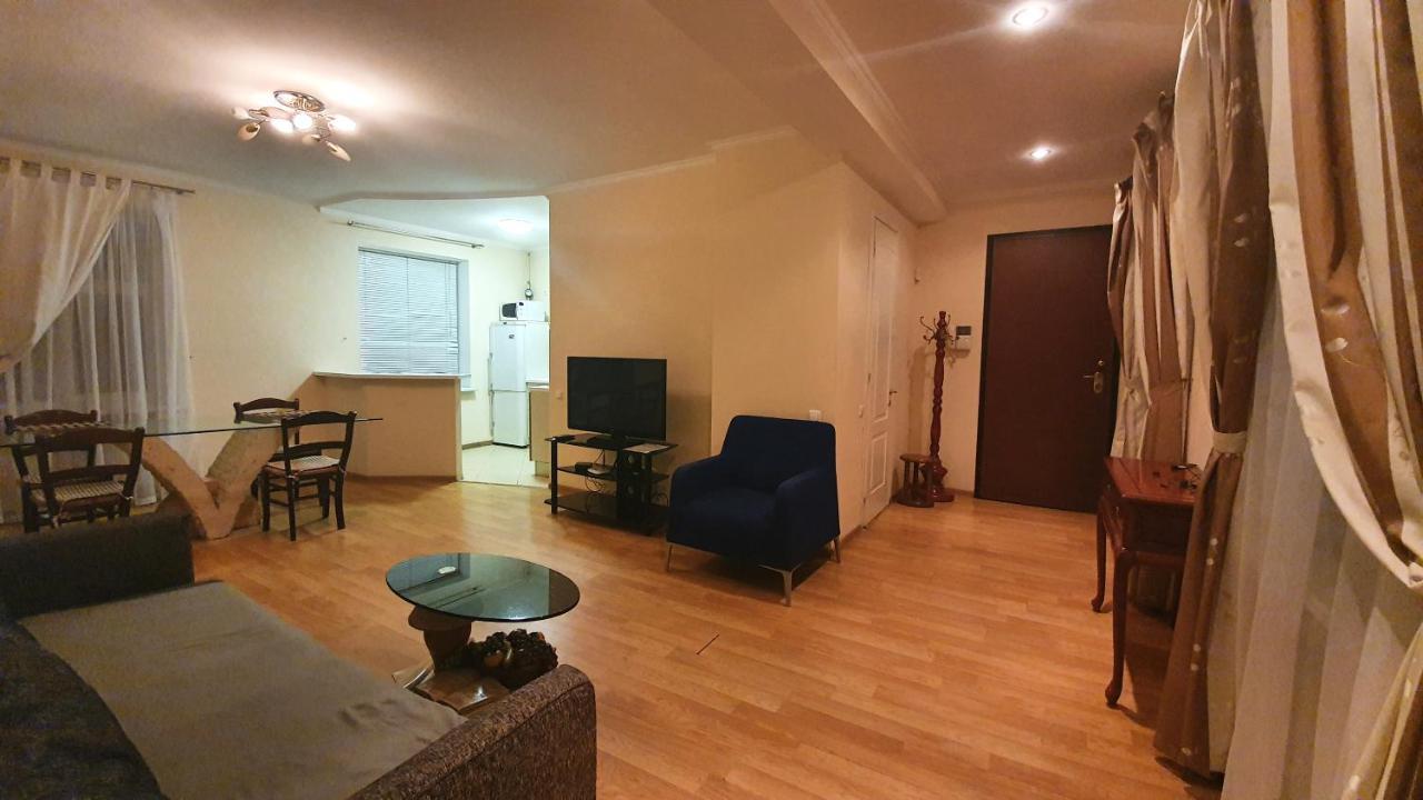 Apartment Real In Center Kyiv